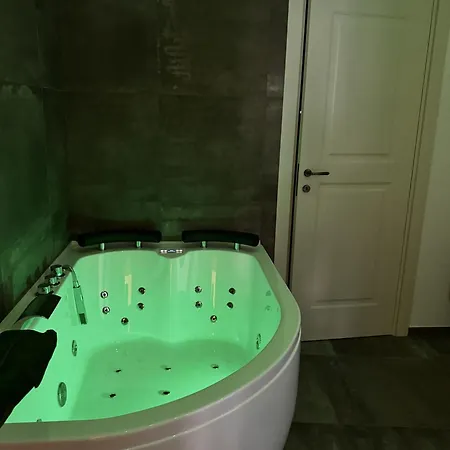 Zephir Apartament *